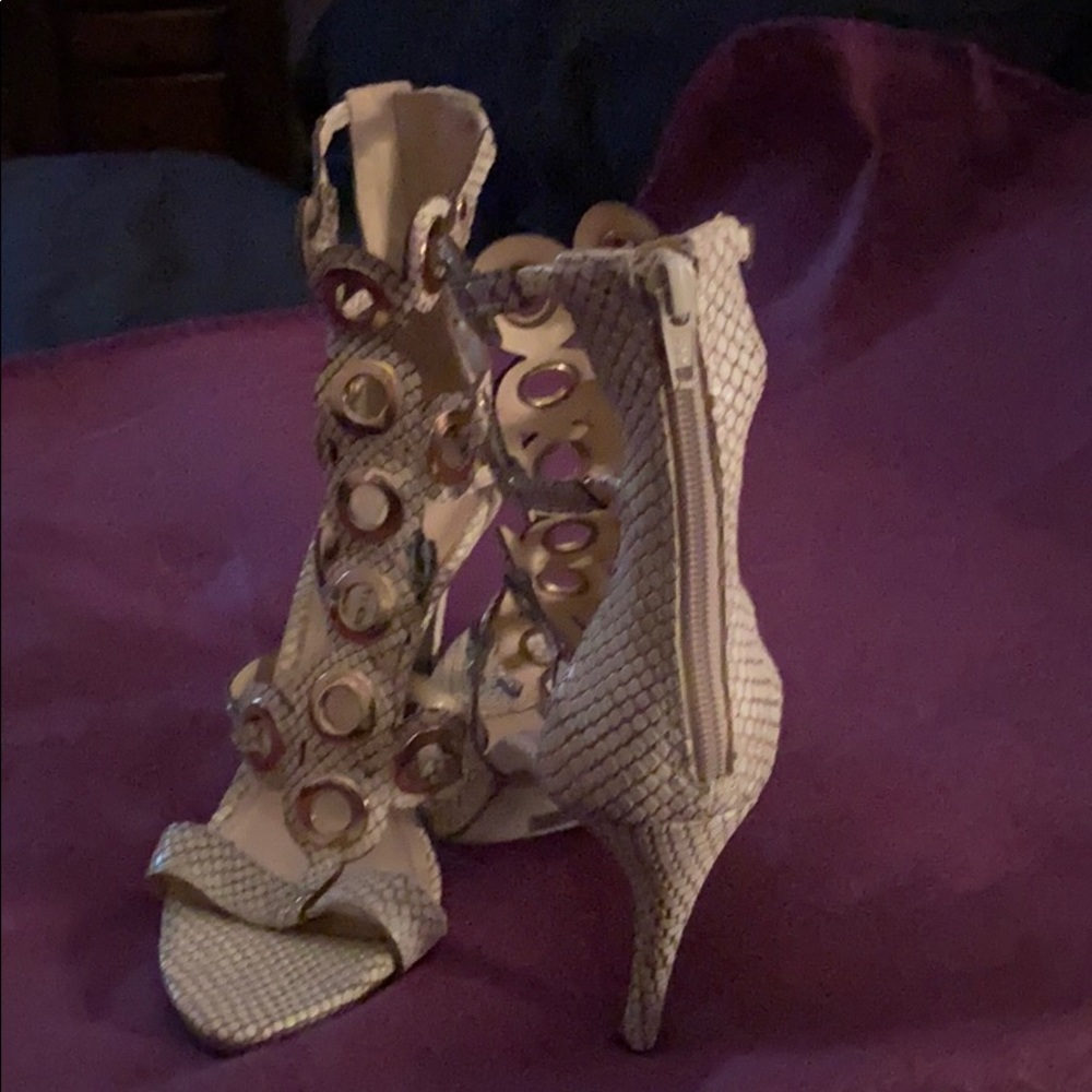 Sandals - Picture 2 of 2